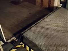 Nivelador de doca hidráulica de caminhão cinzento para fácil carga e descarga IP55