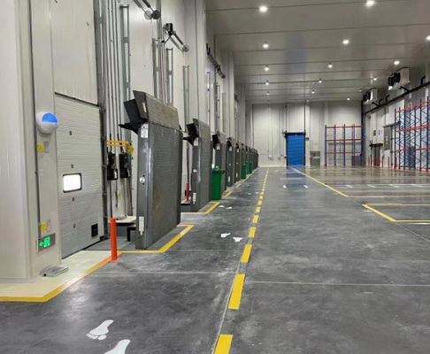 Nivelador de doca vertical de carga hidráulica para plataformas ferroviárias de armazenamento a frio
