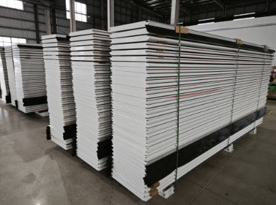 Portas industriais seccionais de armazém com trilhos galvanizados
