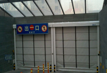 Portas de tecido de elevação vertical azul escuro para a indústria Aeroportos Estaleiros