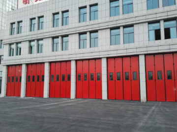 Portas dobráveis industriais automáticas / manuais com estrutura oculta