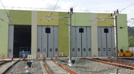 ISO 9001 Portas dobráveis para automóveis industriais Portas da estação de manutenção ferroviária