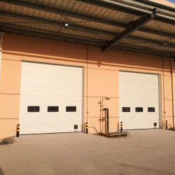 Portas de garagem de rolos metálicos para elevação vertical ou portas seccionais para armazéns e docas de carga