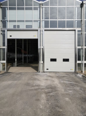 Portas de garagem seccionais de tamanho personalizado A solução ideal de garagem