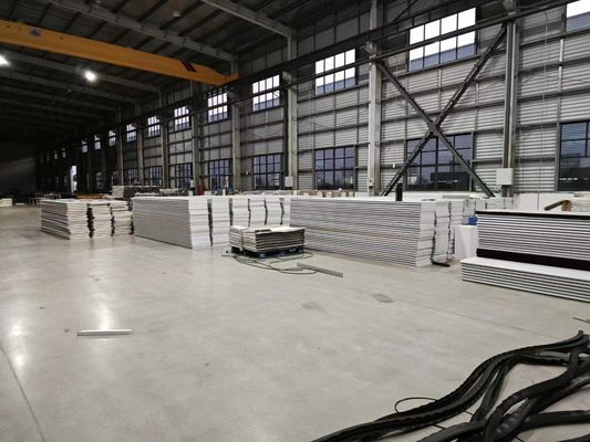 Portas de garagem seccionais de tamanho personalizado A solução ideal de garagem
