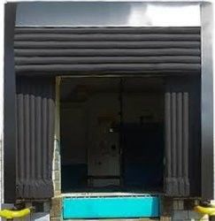 Não há danos Estrutura abrigo de doca inflável ideal para ambientes com temperatura controlada