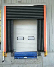 Niveladores de docas de carregamento personalizáveis para carregamento de armazém Capacidade de carga cinza/ 6800kg Dinâmica/ 13600kg estática