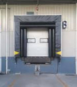 2000*2000*500 mm Tamanho da plataforma Dock Leveler Carga dinâmica 6800kg/ Carga estática 13600kg E espessura do lábio de 16 mm para carga no armazém